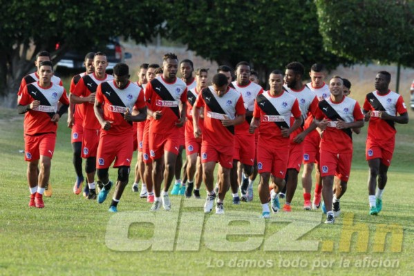 Las caras nuevas en el primer entreno del Olimpia y los grandes ausentes