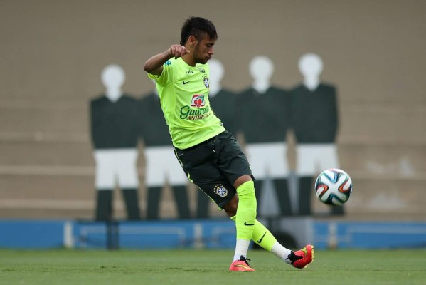 En Brasil todos aclaman a Neymar antes del juego ante Panamá