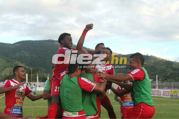 Real Sociedad vence 3-1 a D.Savio y pasa a la final.