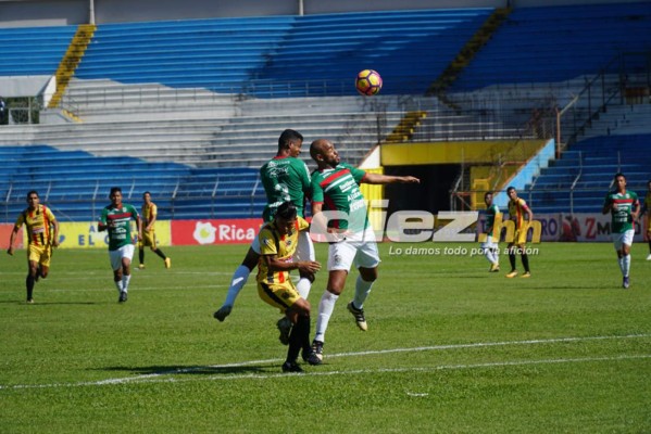 CURIOSAS: La furia del 'Chino' López y el cruce de palabras en silla del Olímpico