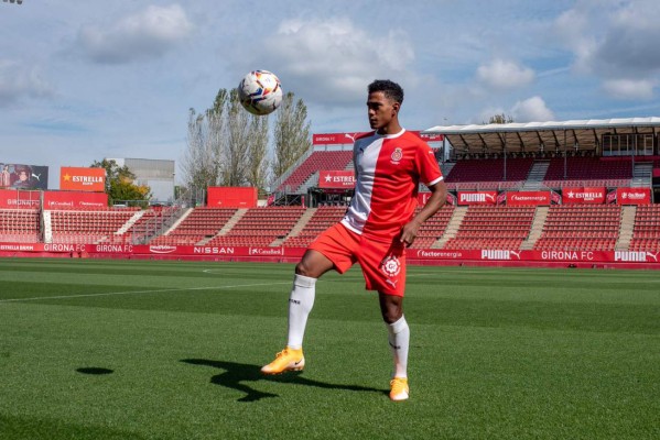 Panameño desbanca a Alberth Elis como el segundo futbolista más caro de Centroamérica