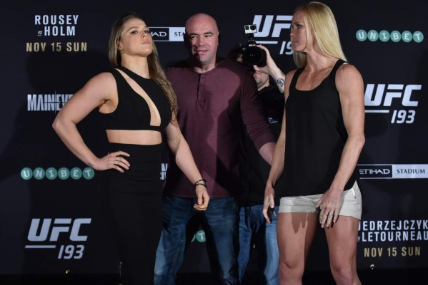 FOTOS: Ronda Rousey recibió golpe en el rostro previo a su combate