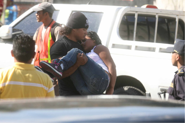 Barras de Olimpia y Motagua protagonizaron otro hecho bochornoso en Tegucigalpa.
