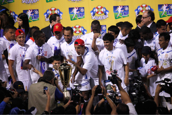 OLIMPIA TRICAMPEON APERTURA 2012