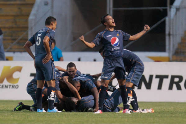 Motagua golea a Marathon y es tercero.