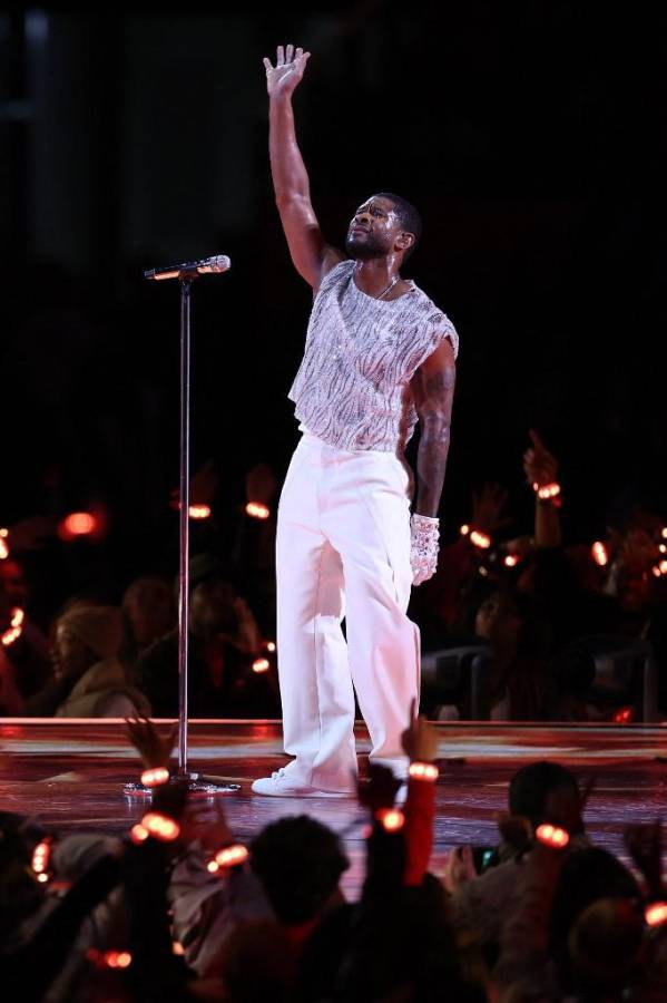 FOTOS: Usher y su espectacular ‘half-time show’ en el Super Bowl; los invitados estrellas y el regalo especial