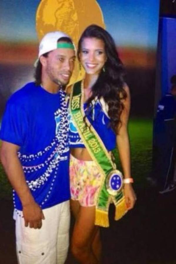 Ronaldinho estuvo de aniversario: las mujeres que fueron vinculadas con el brasileño y los detalles íntimos