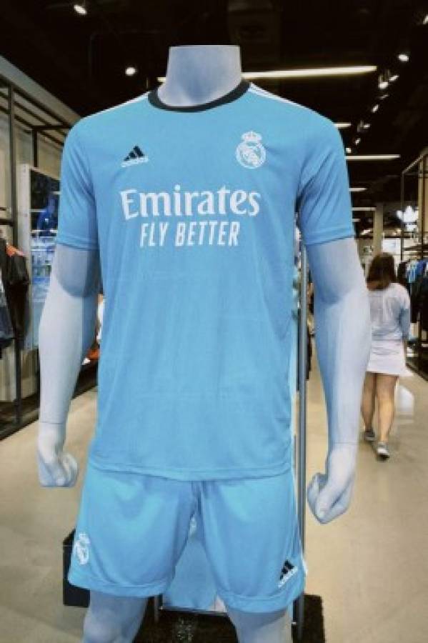 Los aficionados la odian: Real Madrid presenta su tercer uniforme de la temporada 2021/22 entre críticas