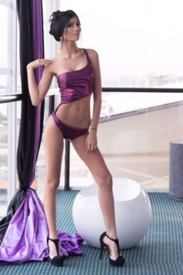 María Bettyna, la modelo venezolana que enciende las redes en México