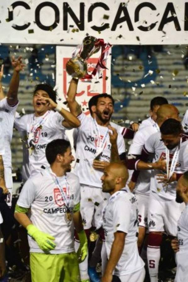 Eufórica celebración del Saprissa al coronarse campeón de la Liga Concacaf 2019