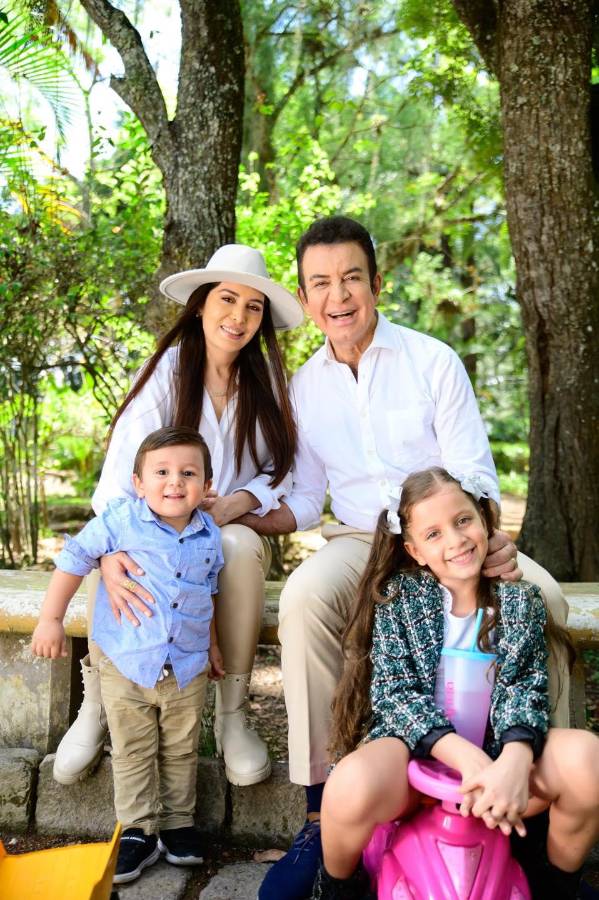 Imágenes inéditas de Salvador Nasralla: Así ha sido la vida del Señor de la TV en Honduras