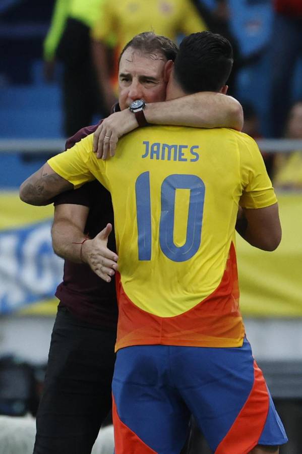 No se vio por TV: La colombiana que se encueró en las gradas, la tristeza de Argentina y la bajeza del Dibu Martínez