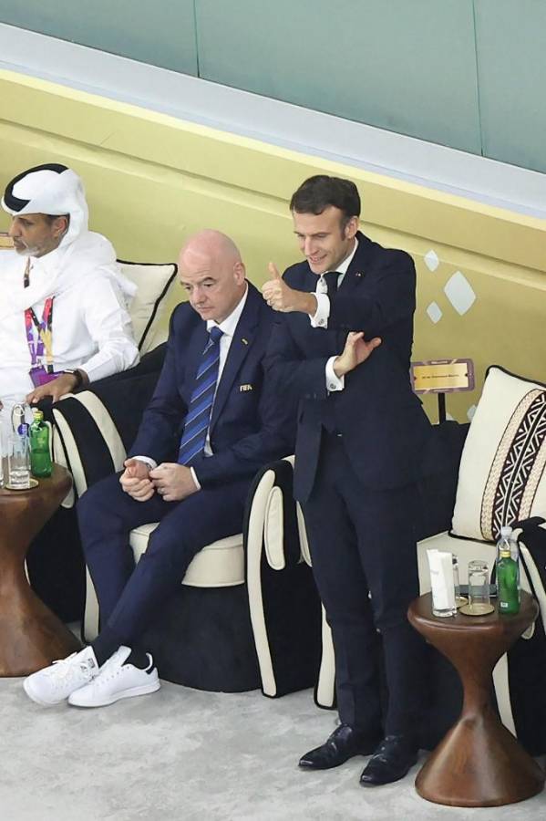 El tremendo gesto de Mbappé, Hakimi y Ziyech destrozados; el que fue sacado del estadio y el festejo del presidente de Francia