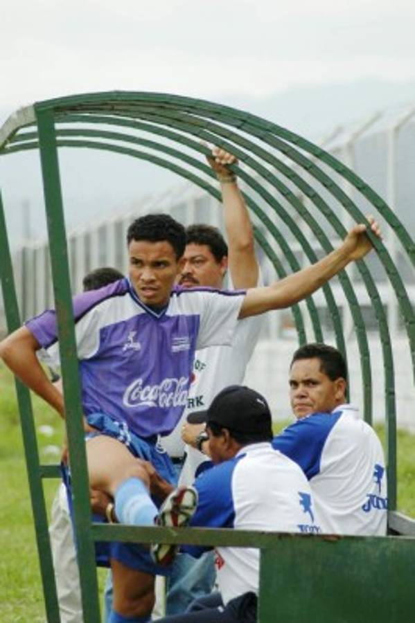 Esto fue de los medallistas de plata panamericanos en Winnipeg 1999 con Honduras