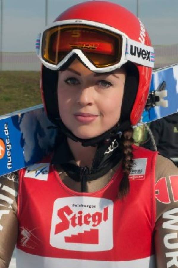 Juliane Seyfarth, la campeona mundial de esquí que se desnudó en Playboy para promocionar su deporte