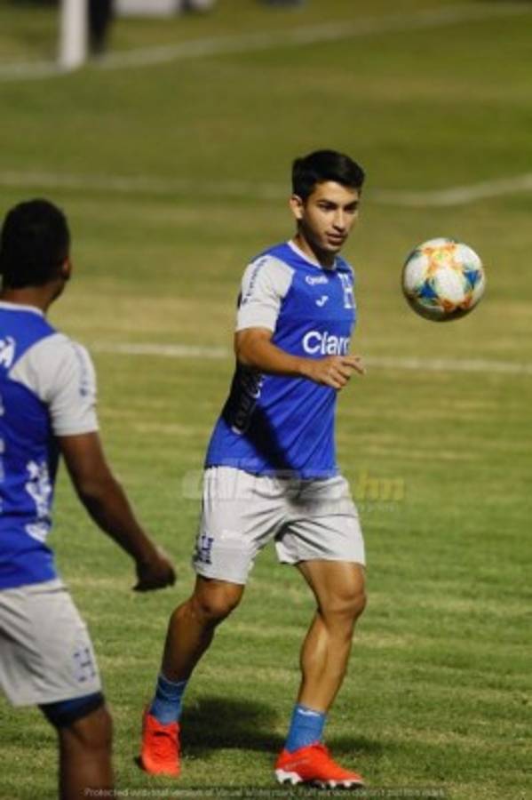 FOTOS: Los 'rubios” invaden la Selección Nacional y el recibimiento a los debutantes