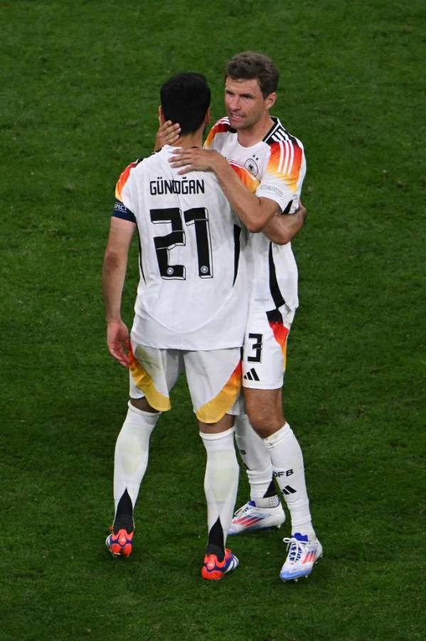 Eurocopa 2024: Gundogan dio el susto y Kroos lo hizo todo perfecto en la paliza de Alemania sobre Escocia