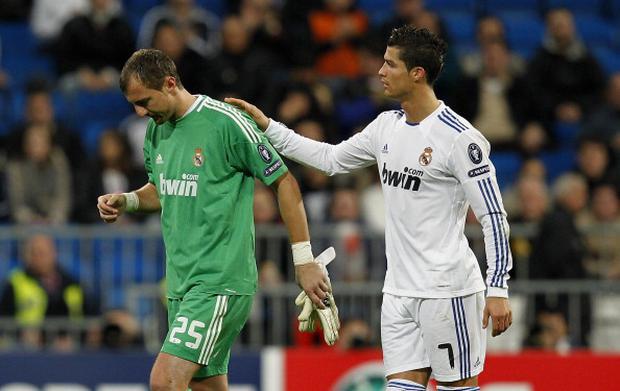 Dudek was a teammate of Cristiano Ronaldo at Real Madrid.