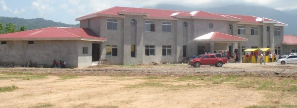 Vida volvería a su sede principal en una concesión por 30 años: presidente Luis Cruz anuncia remodelaciones