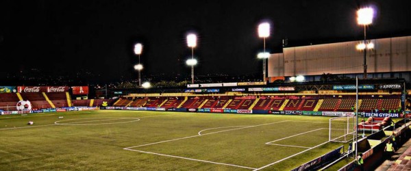 ¡Lo que le espera al Saprissa! El Eladio Rosabal Cordero se caracteriza por su ambiente hostil