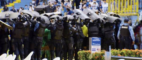 Julián De Guzmán relata las amargas visitas a Honduras y Centroamérica: “Hay armas por doquier, debés averiguar cómo sobrevivir”