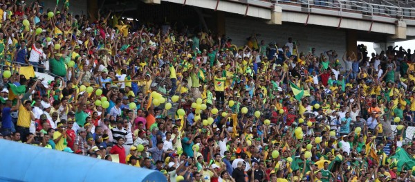 ¡Espectacular ambiente en el Olímpico por la final de Ascenso en Honduras!