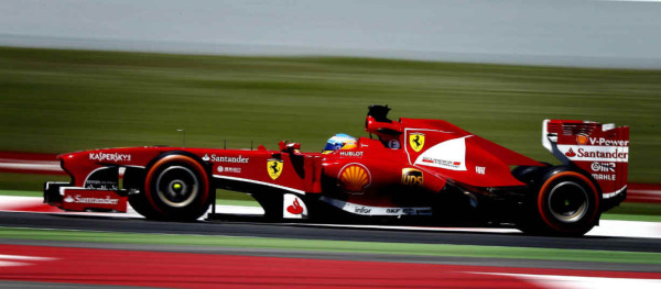 Fernando Alonso gana Fórmula Uno en España