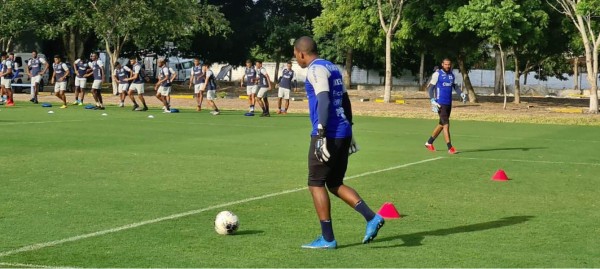 'Buba' y Menjivar se lucen, Benguché sonriente: Así fue el último entrenamiento de Honduras previo al Final Four