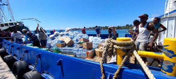 Nuevas fotos tras devastador incendio: Más de 90 familias afectadas y media isla de Guanaja quemada