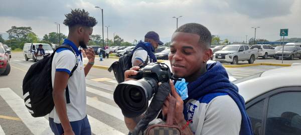Edwin Solano, héroe de Honduras ante Guatemala, también llegó en el primer grupo de la H.