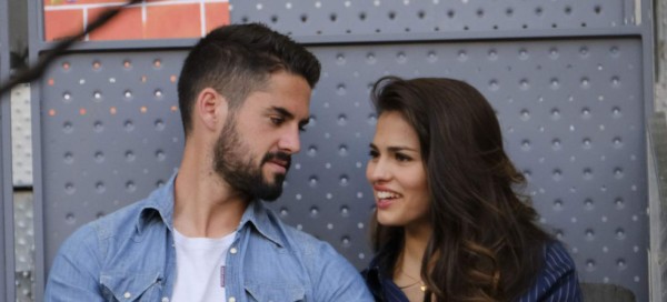 '¿Qué te ha pasado?' Mujer de crack del Real Madrid es atacada por su impactante aumento de labios&nbsp;&nbsp;