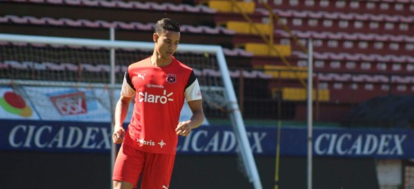 Los mejores fichajes de la Liga de Costa Rica, dos hondureños en la lista