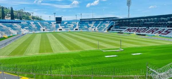 Honduras vs México: Carlo Costly sale al paso y advierte a Reinaldo Rueda del error de jugar en el estadio Nacional
