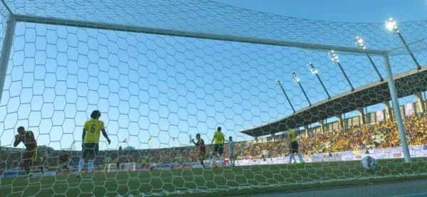 Venezuela vence 1 a 0 a Colombia en su debut en la Copa América
