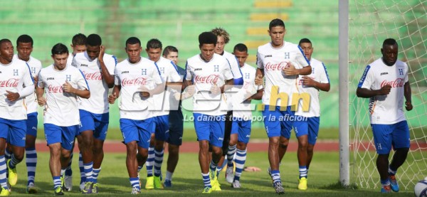 Honduras afina preparación en el estadio Olímpico