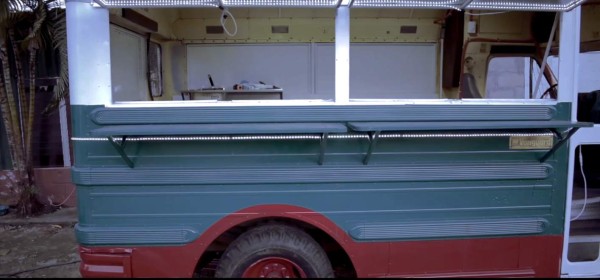 Remodelan el viejo autobús del Marathón reservas para convertirlo en una atracción