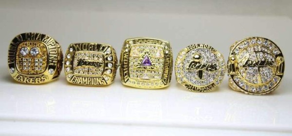 ¡Se roban el trofeo de la Europa League! Los objetos perdidos y robados en el mundo del deporte