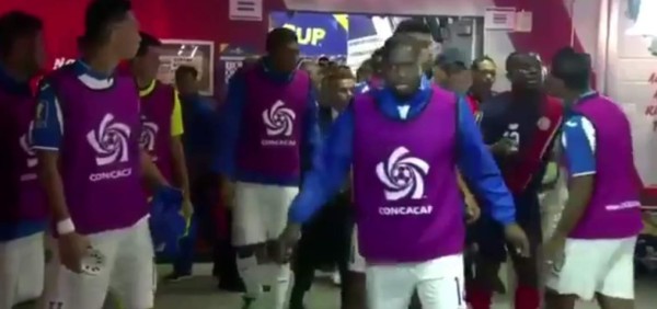 ¿No lo viste? Qué gesto hizo que Amado Guevara explotara y a quién saludó Pinto