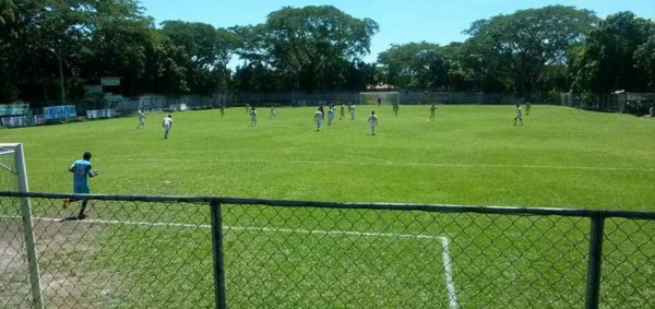¡No solo en Honduras! Los pequeños estadios de fútbol en Centroamérica