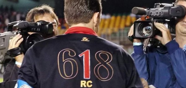 Las extrañas razones por las que grandes futbolistas han utilizado números poco usuales