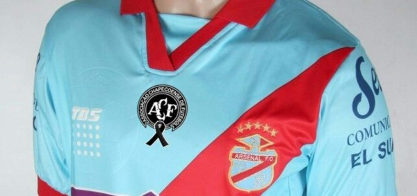 ¡Admirable! Las camisetas que homenajean al Chapecoense