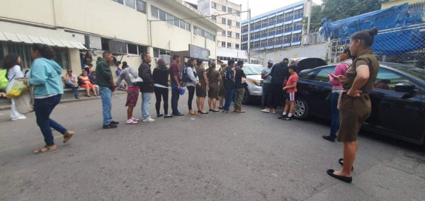 Romell Quioto y su gesto con asilo de ancianos donde está recluido exgloria del Olimpia y Selección de Honduras