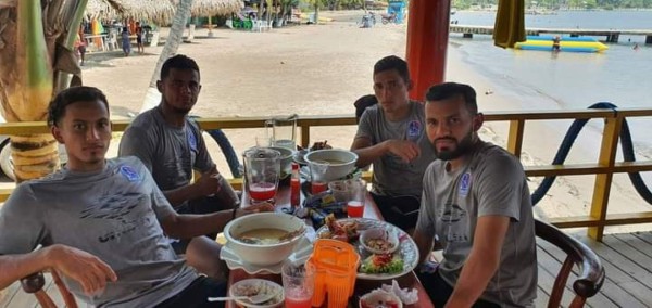 Olimpia se olvida de la polémica con América y se van a la playa; ahora se enfocan en el tricampeonato