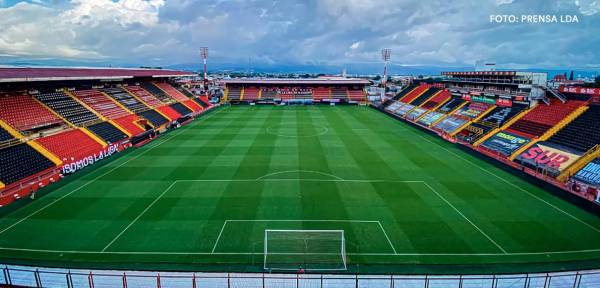El Morera Soto albergó el Mundial Sub-20 femenino en 2022. Su cancha es de categoría élite.
