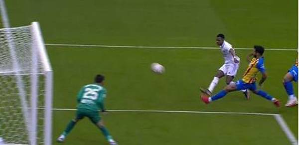 En una dura tanda de penales; Real Madrid sufrió para vencer al Valencia y está en la final de la Supercopa de España