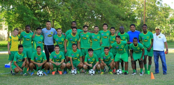 Parrillas, el aspirante al ascenso con más jugadores ex de primera