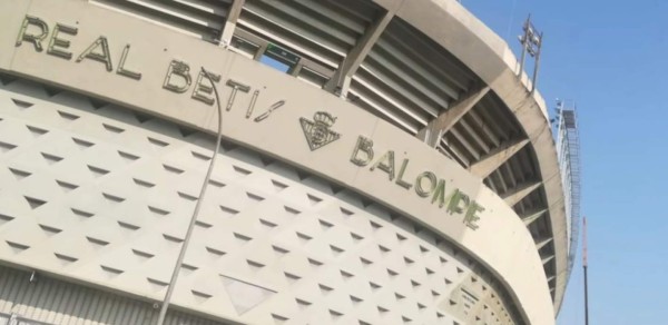 Una auténtica alfombra: Así es el Benito Villamarín sede de la final de la Copa del Rey