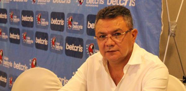 El presidente de la Liga Nacional, Jorge Herrera, dio algunos detalles de la Asamblea.