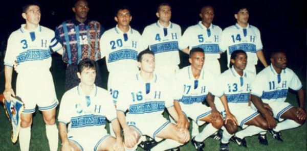 FOTOS: Así ha sido la evolución de la camiseta de Honduras desde 1970