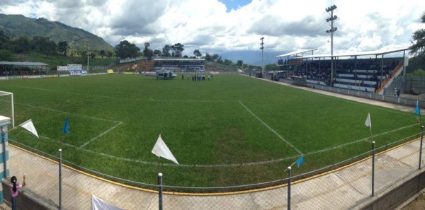 Así son las canchas donde se juega el Ascenso en el norte de Honduras